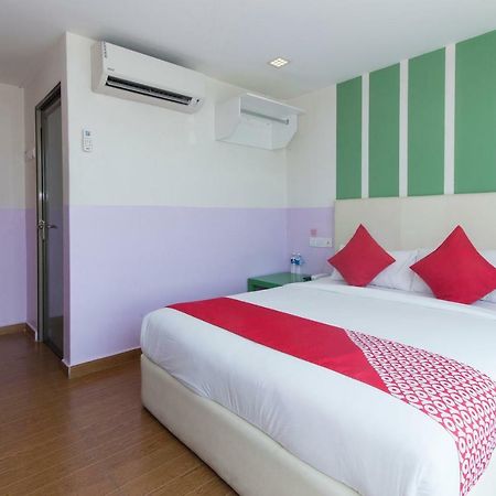 Oyo 419 City Boutique Hotel Bangi Buitenkant foto