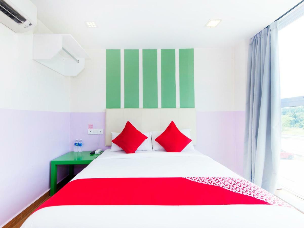 Oyo 419 City Boutique Hotel Bangi Buitenkant foto