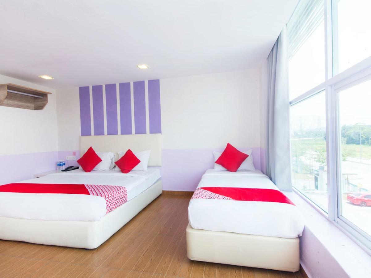 Oyo 419 City Boutique Hotel Bangi Buitenkant foto