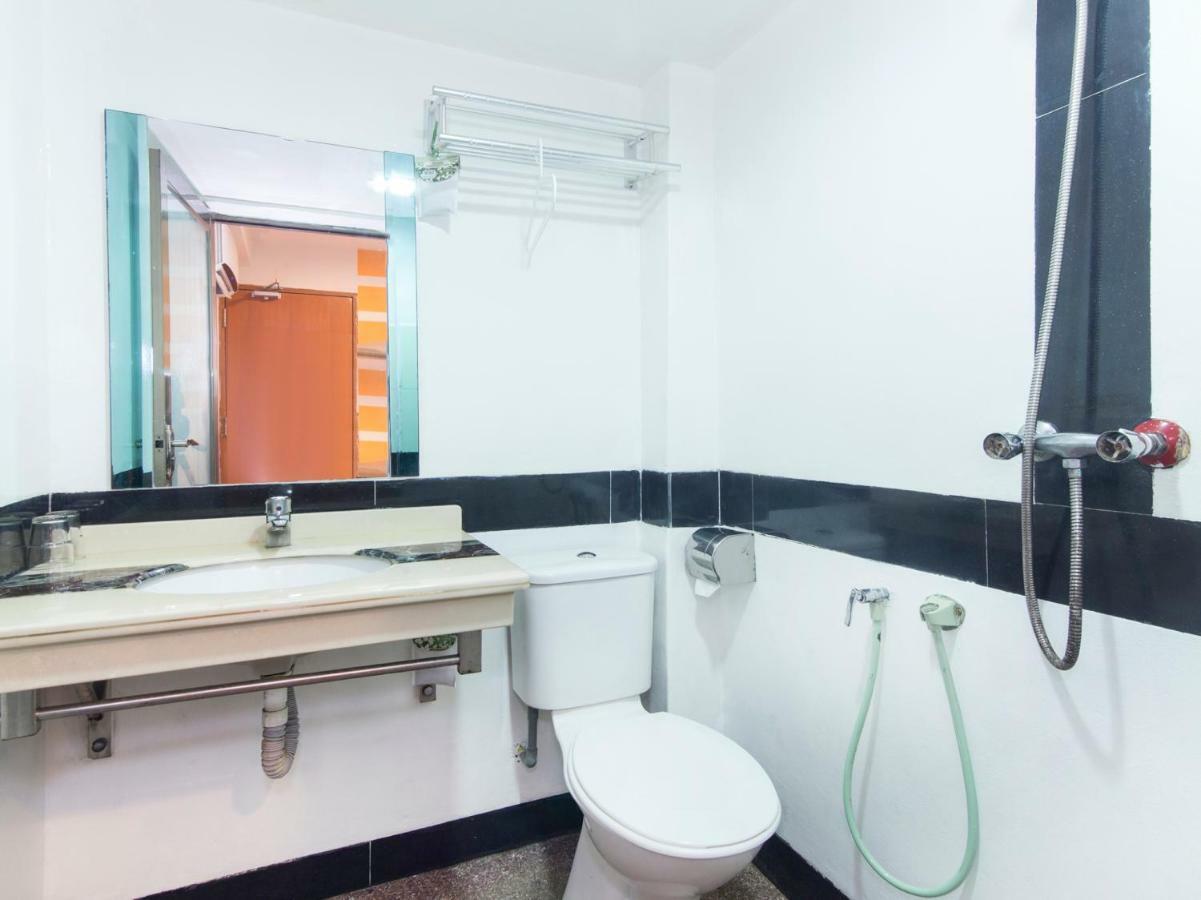 Oyo 419 City Boutique Hotel Bangi Buitenkant foto