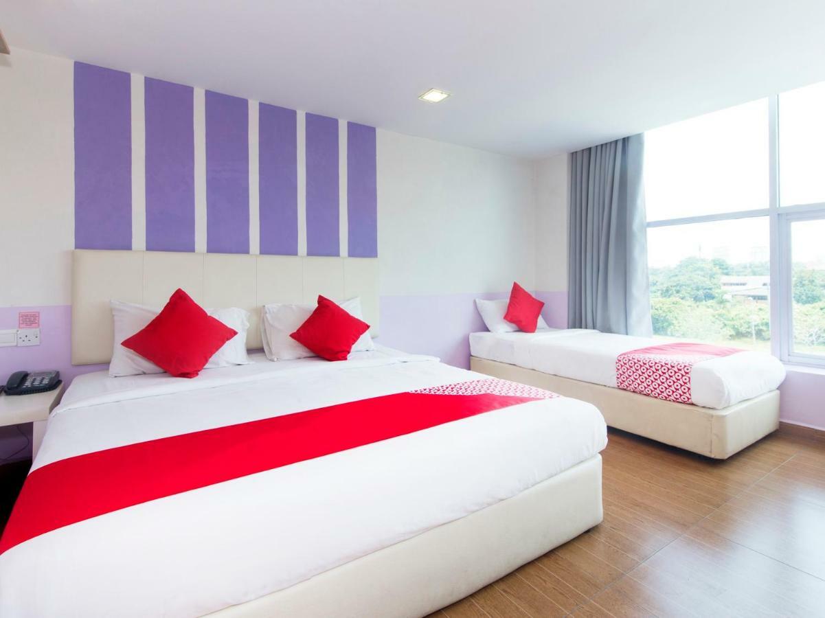 Oyo 419 City Boutique Hotel Bangi Buitenkant foto
