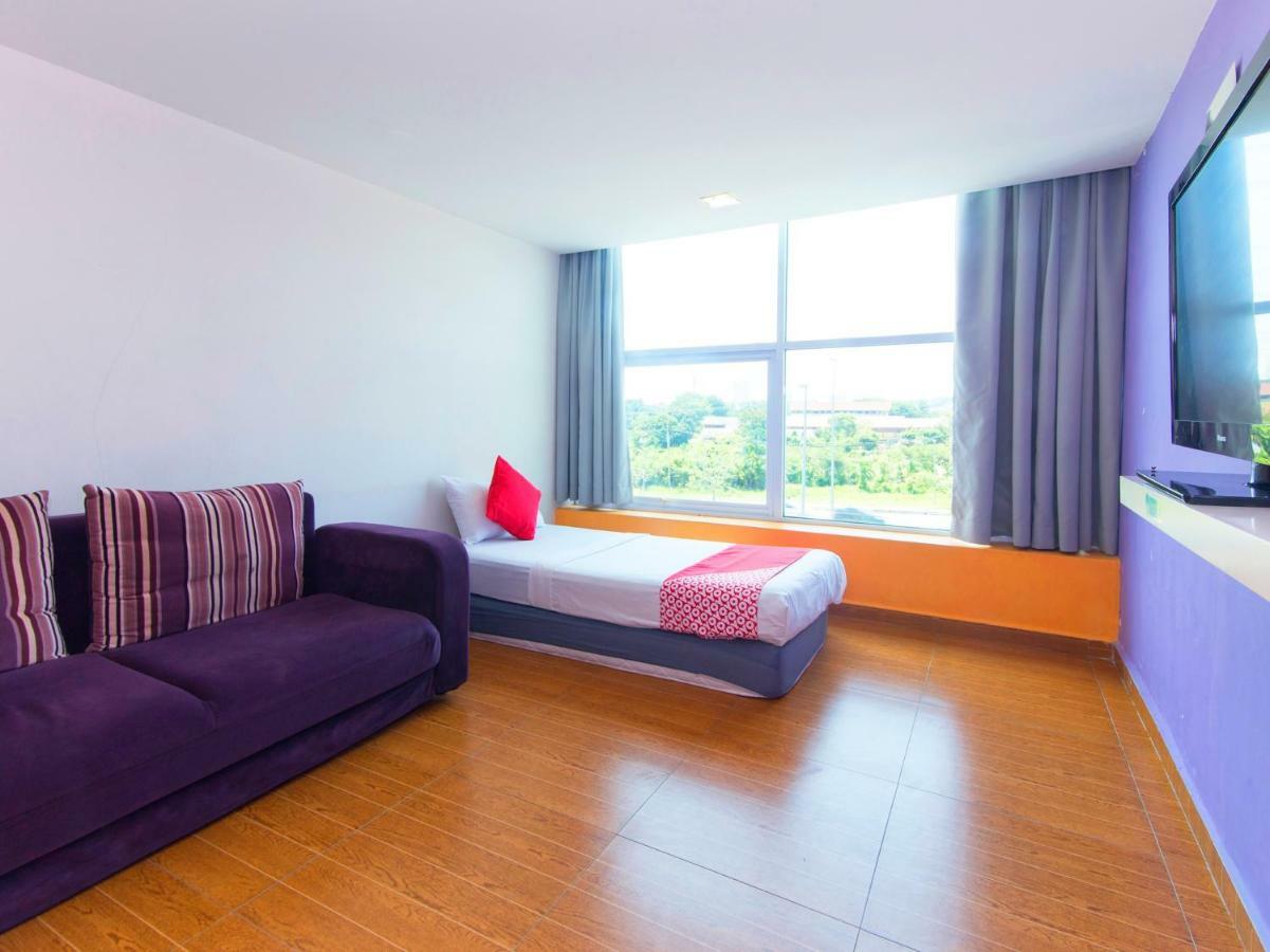 Oyo 419 City Boutique Hotel Bangi Buitenkant foto