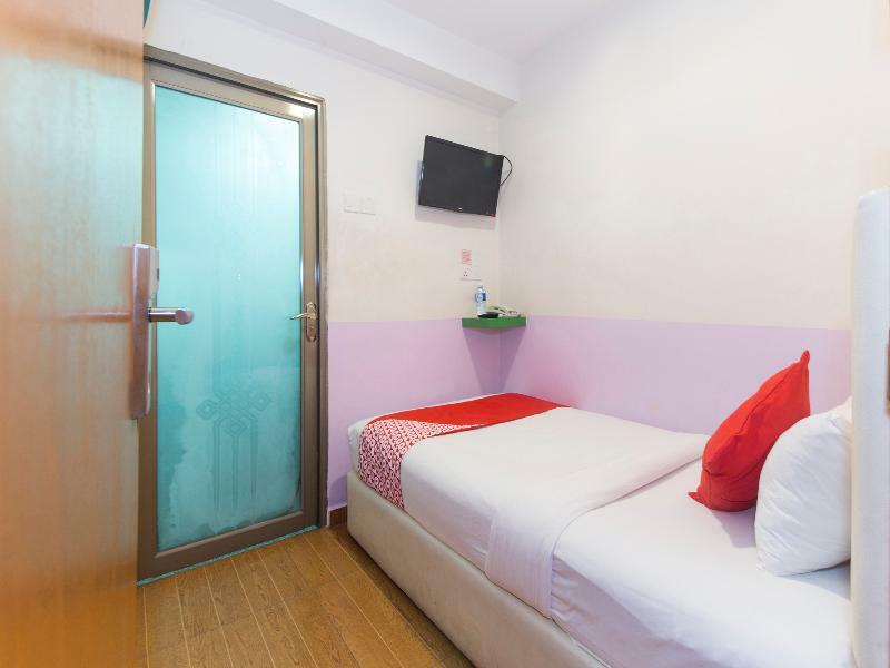 Oyo 419 City Boutique Hotel Bangi Buitenkant foto