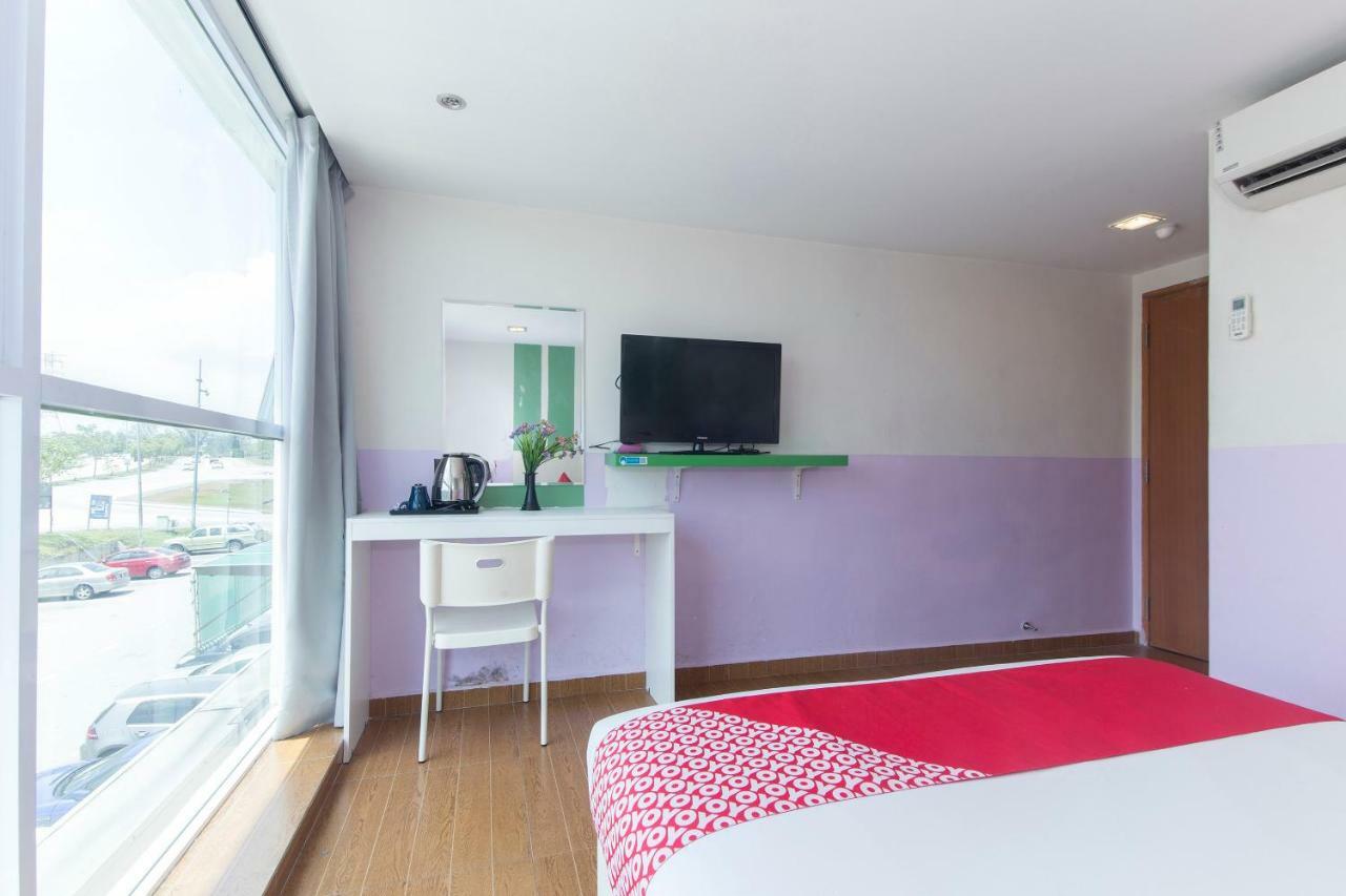 Oyo 419 City Boutique Hotel Bangi Buitenkant foto