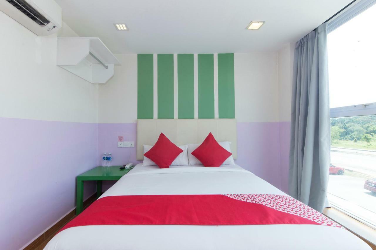 Oyo 419 City Boutique Hotel Bangi Buitenkant foto