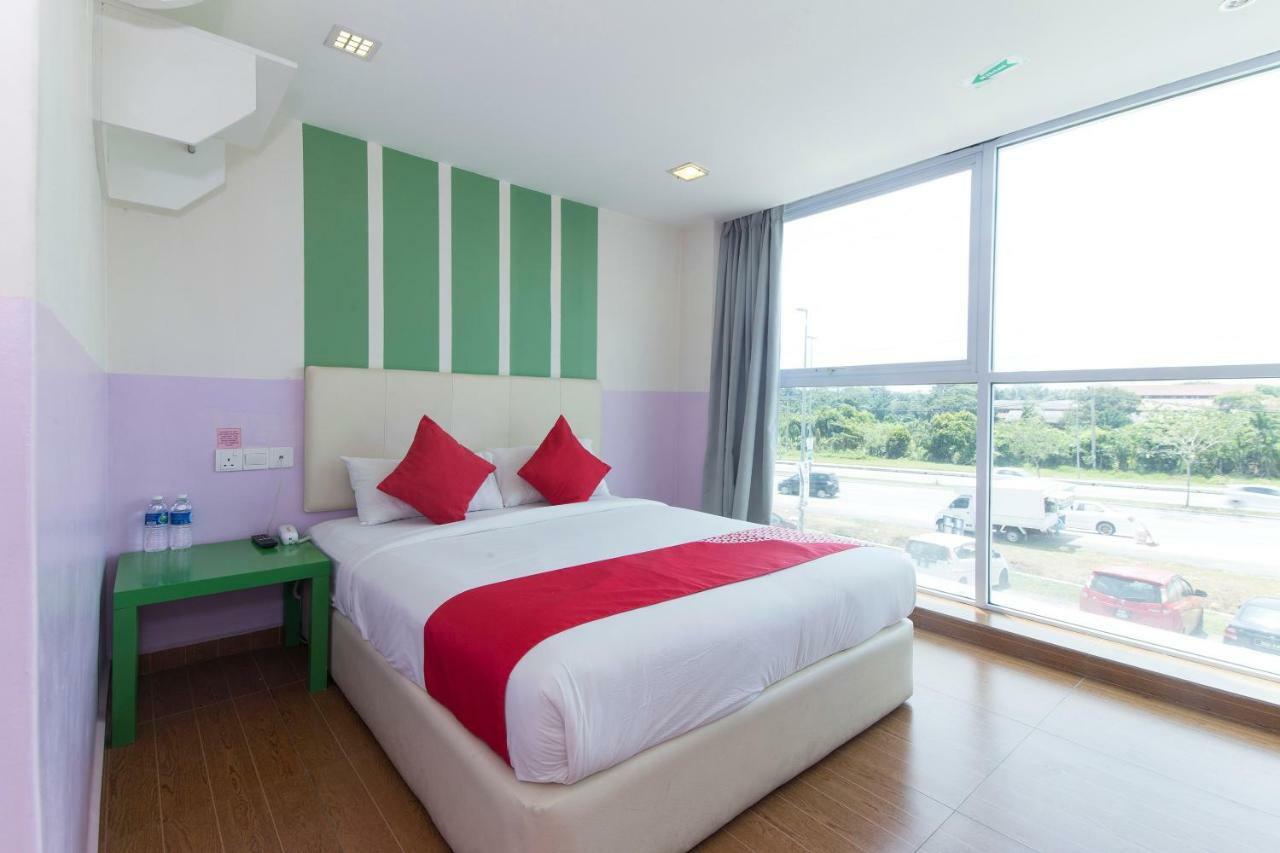 Oyo 419 City Boutique Hotel Bangi Buitenkant foto